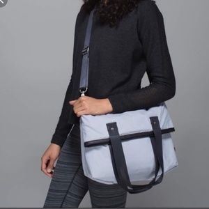 Lululemon Rejuvenate yoga tote in Silver fox